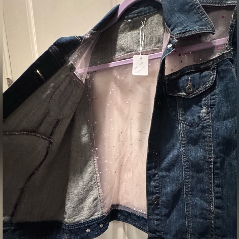 Women’s Boutique unique Dark Blue Denim Jacket with Sheer Polka-Dot Yoke - Picture 5 of 7